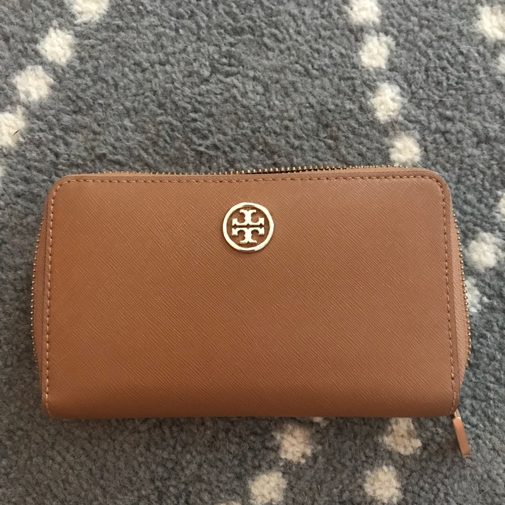 Tory Burch Mini Robinson Continental Wallet